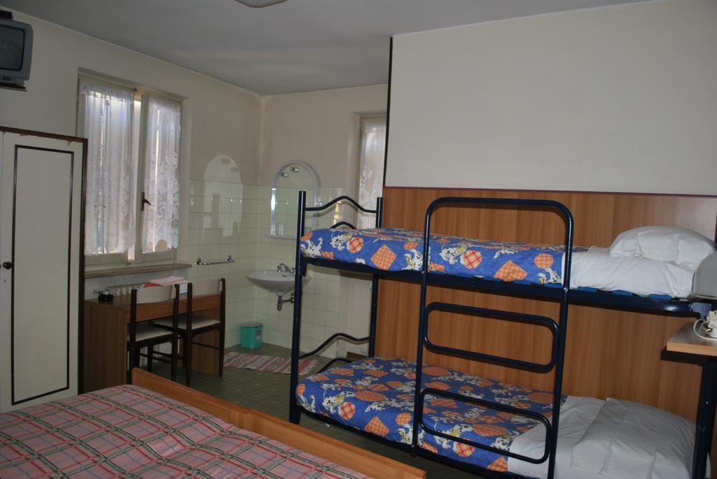 Albergo Alla Rocca ガルダ 部屋 写真